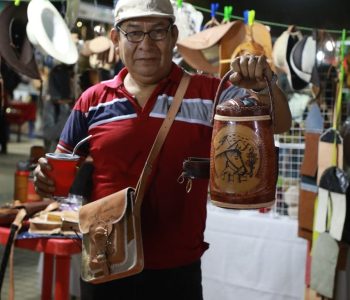 LA-FERIA-DEL-DIA-DEL-ARTESANO-12