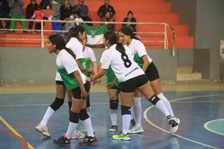 CULMINA-CON-EXITO-EL-CAMPEONATO-DEPARTAMENTAL-DE-VOLEIBOL-SUB-16-DAMAS-Y-SUB-17-VARONES-12
