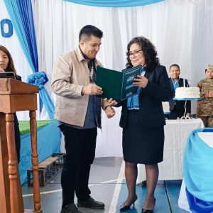 UNIDAD-EDUCATIVA-ESPAADY-ES-DISTINGUIDA-POR-EL-GOBIERNO-REGIONAL-9